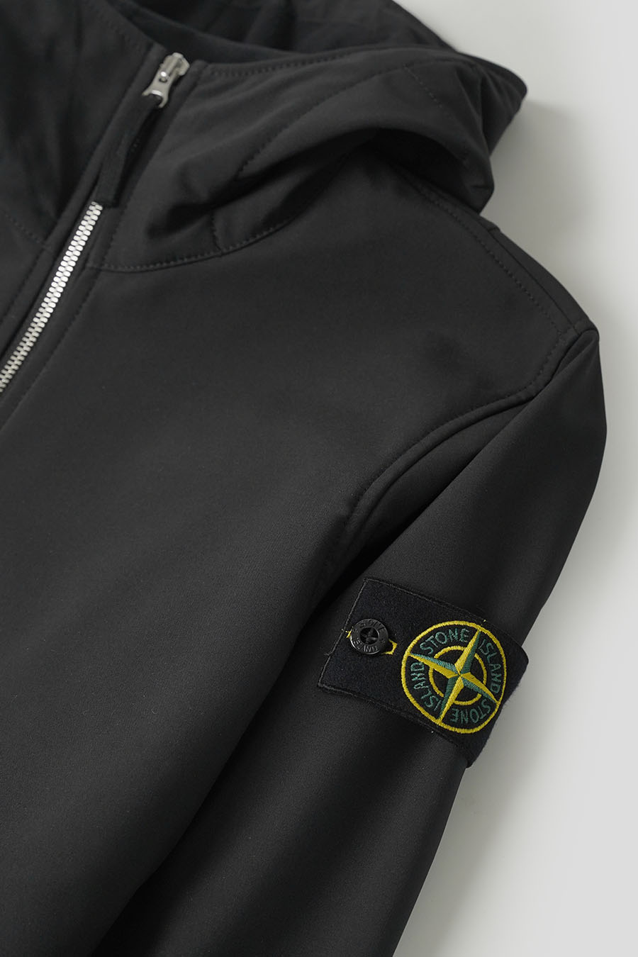 Stone Island - VESTE SOFT SHELL-R E. DYE TECHNOLOGY NOIRE - LE LABO STORE