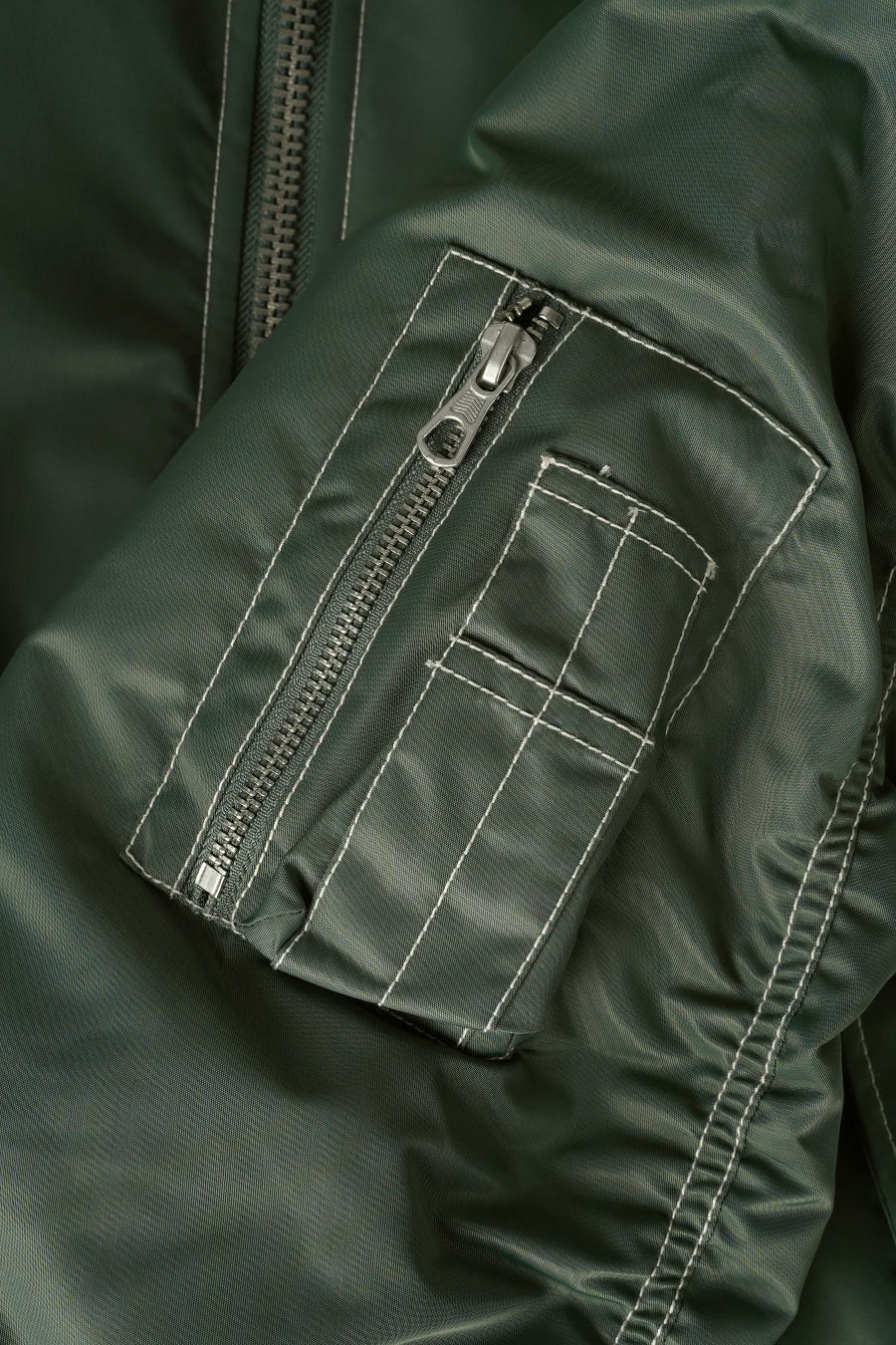 STUSSY ボンバージャケット オリーブグリーン STUSSY ボンバージャケット オリーブグリーン Built Reversible