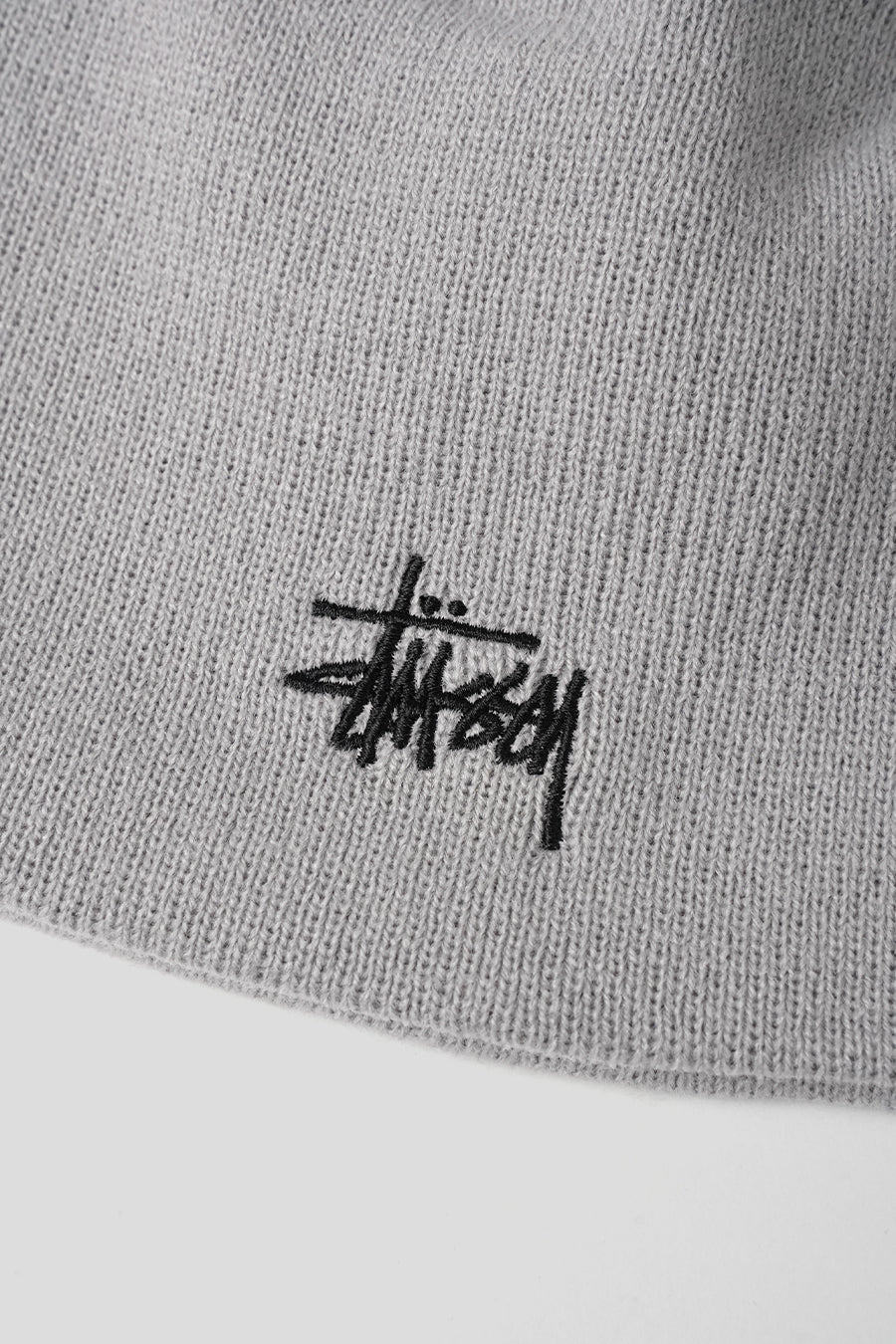 Stussy - GREY BASIC SKULLCAP BEANIE - LE LABO STORE