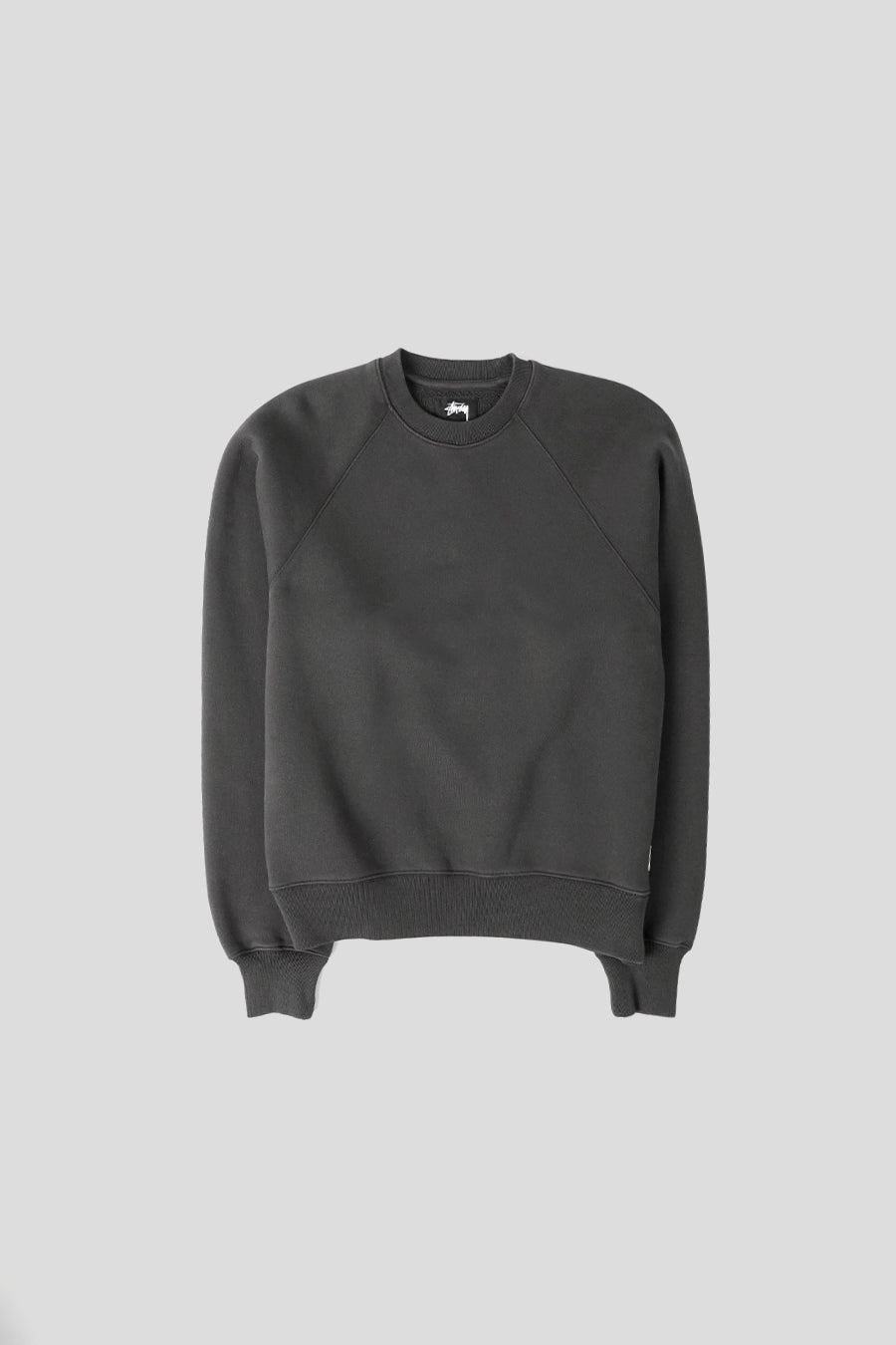 Stussy - CREWNECK FLEECE RAGLAN WASHED NOIR DÉLAVÉ - LE LABO STORE
