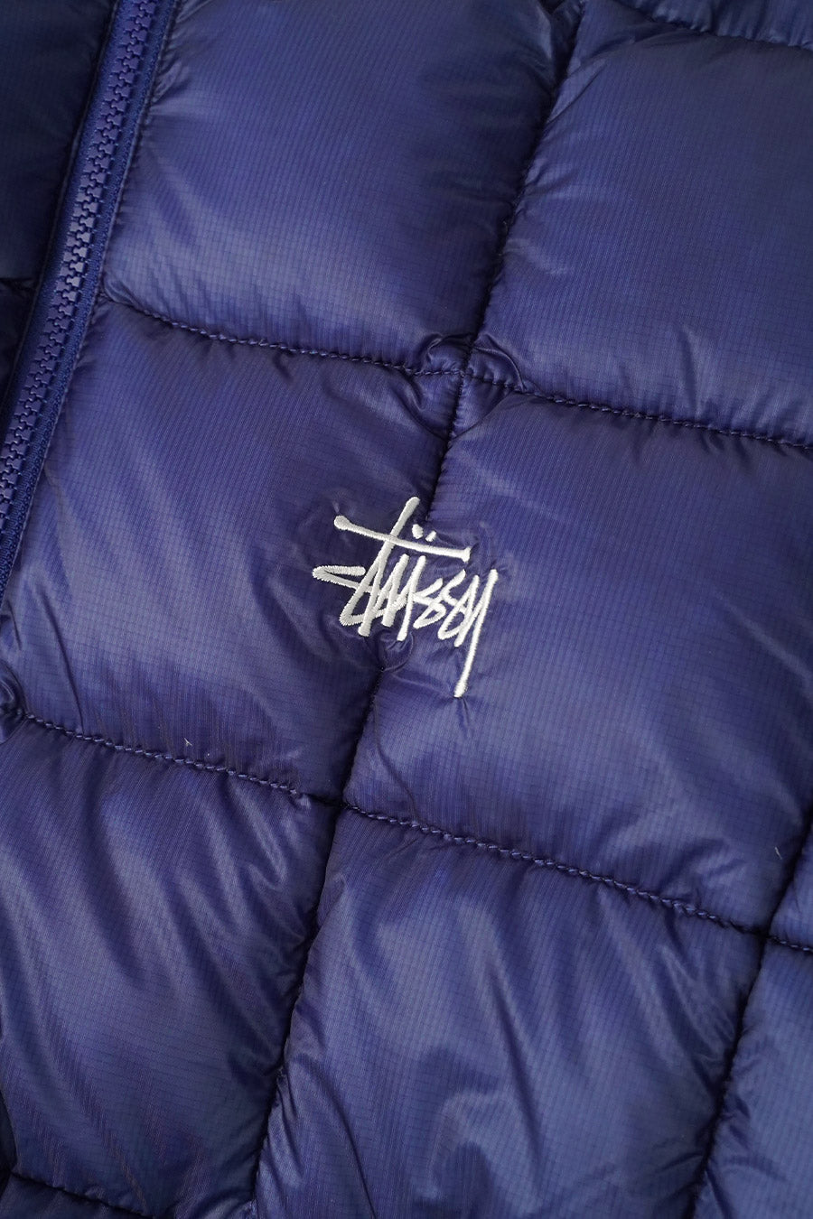 Stussy - DOUDOUNE MIDWEIGHT PUFFER BLEU IRIS - LE LABO STORE