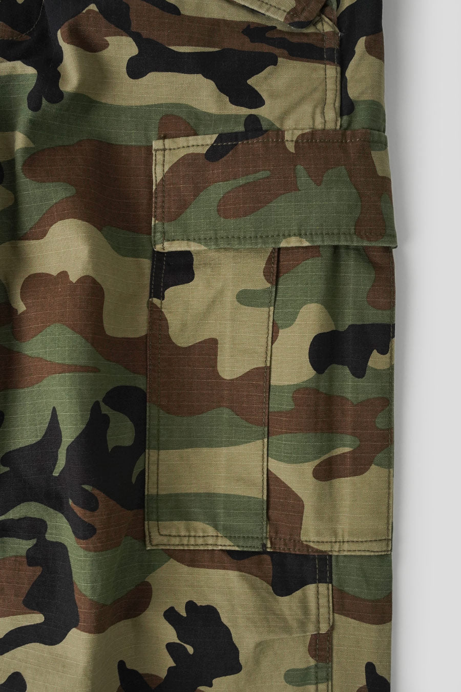 Stussy - WOODLAND CAMO CARGO PANT – LE LABO STORE