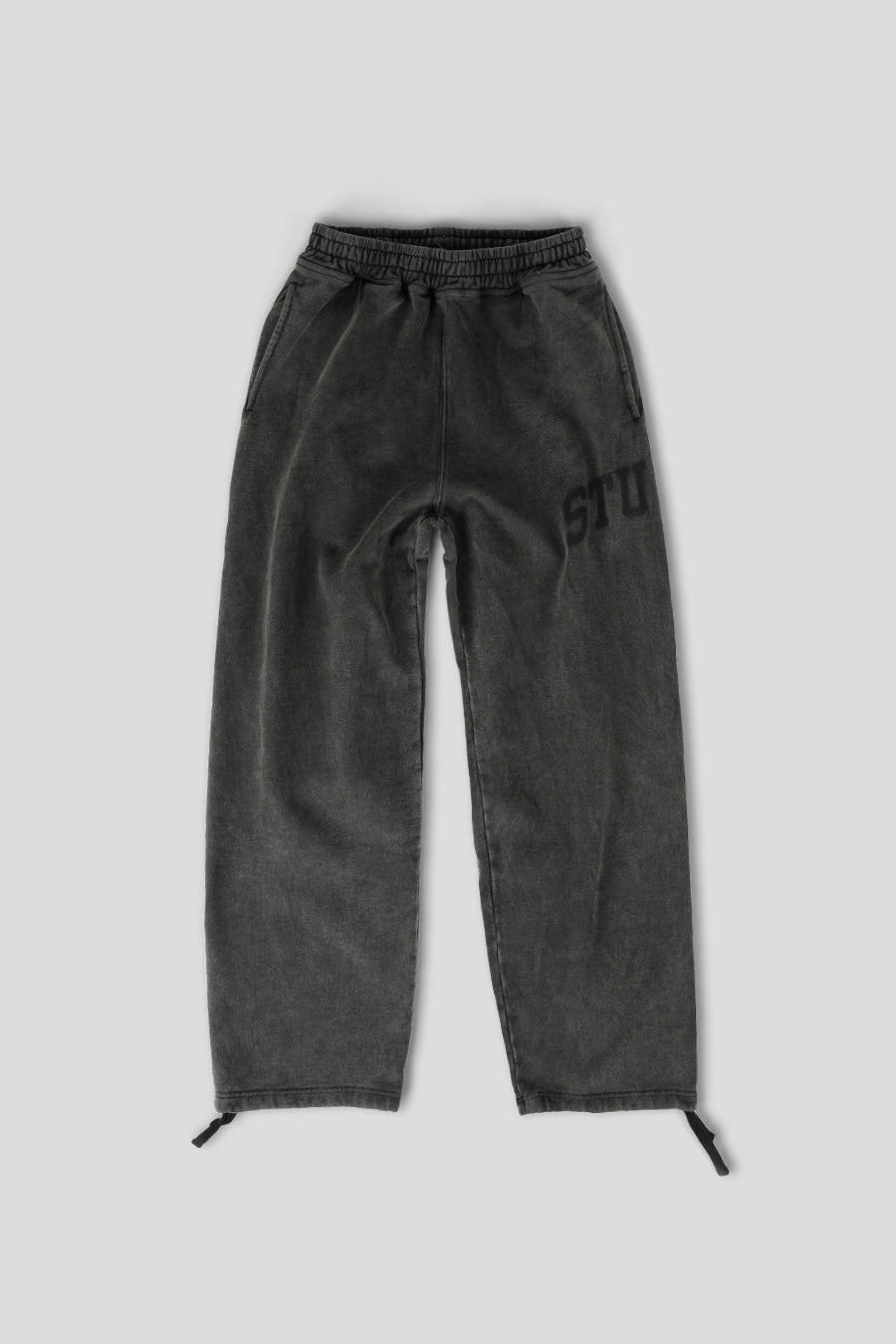 Stussy - PANTALON POLAIRE GRAPHIC NOIR DÉLAVÉ - LE LABO STORE