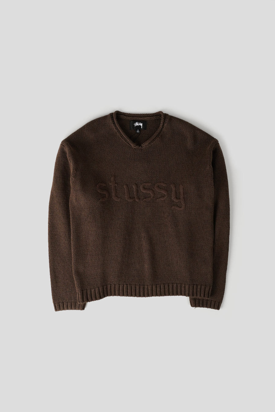 Stussy - PULL EMBROIDERED V-NECK LOGO MARRON - LE LABO STORE