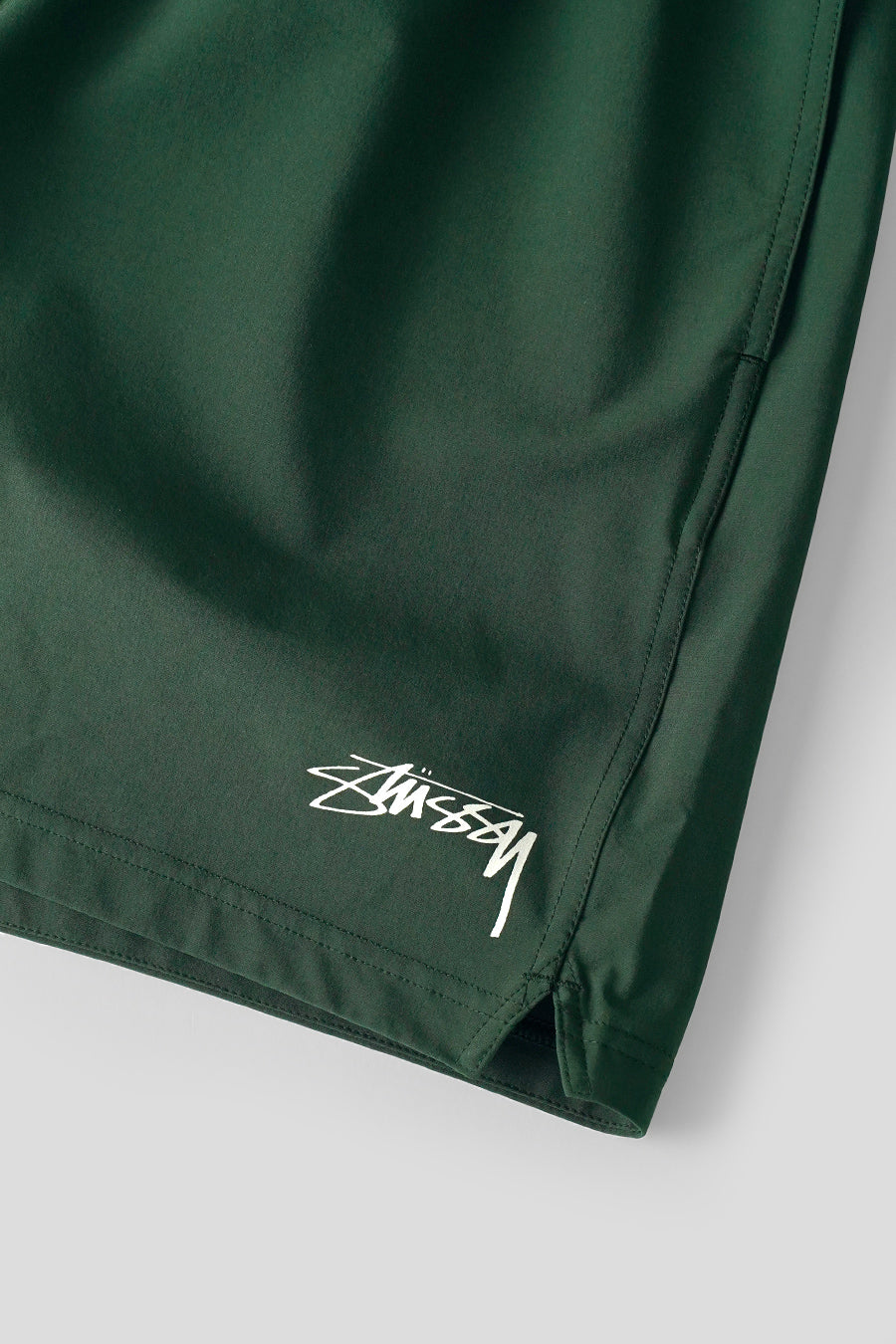 Stussy - SHORT SPORT VERT FONCÉ - LE LABO STORE