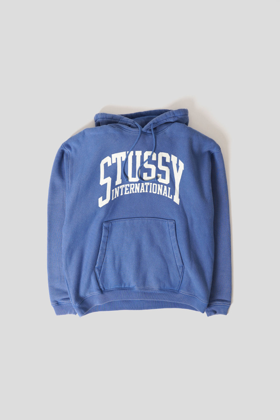 Stussy - SWEAT-SHIRT À CAPUCHE INTERNATIONAL BLEU - LE LABO STORE