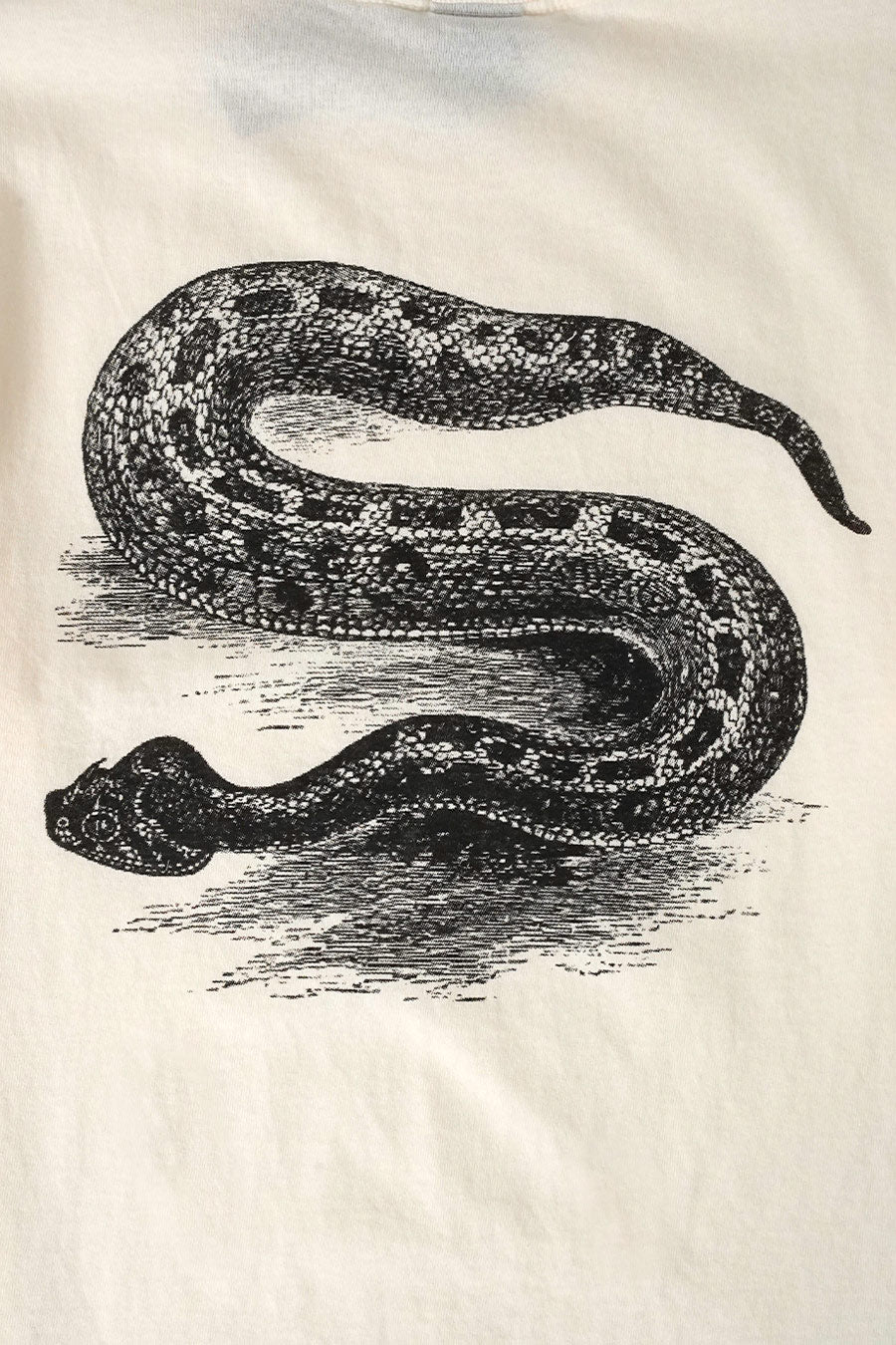 Stussy - T-SHIRT SERPENT PIG. DYED BLANC NATUREL - LE LABO STORE
