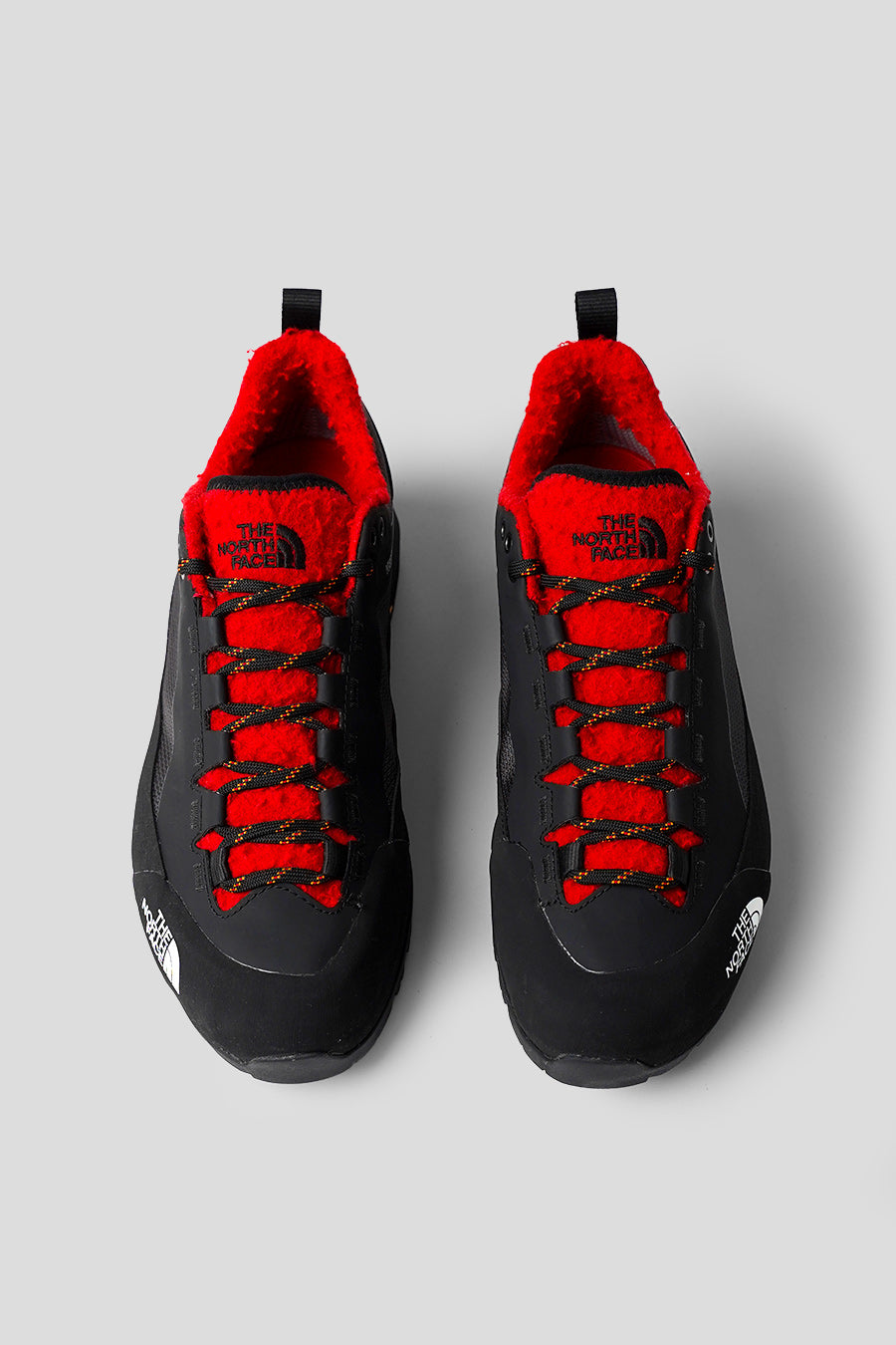 The North Face - CHAUSSURES VERTO ALPINE GTX CASENTINO ROUGE ET NOIRE - LE LABO STORE