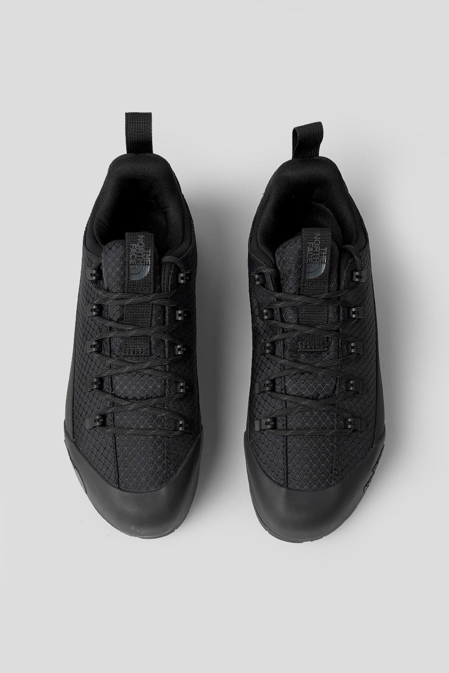 The North Face - SNEAKERS GLENCLYFFE BLACK ET ANTHRACITE GREY - LE LABO STORE