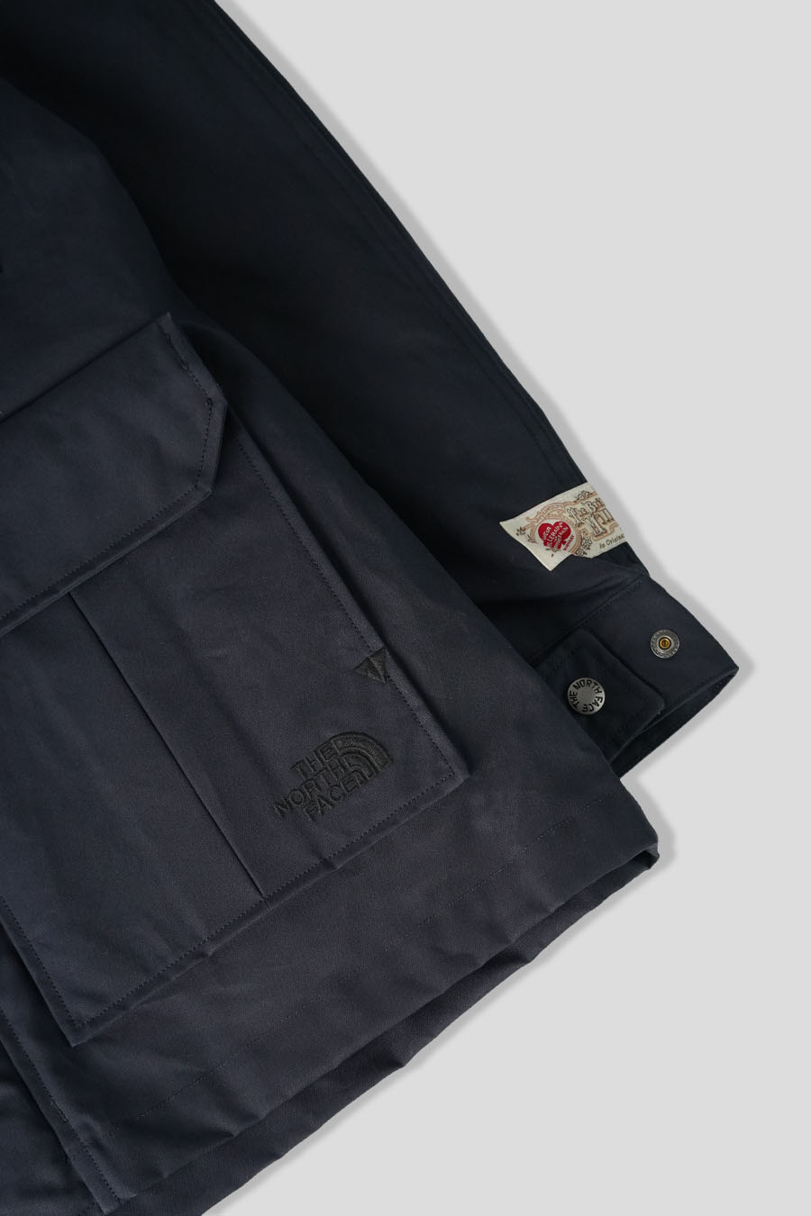 The North Face - VESTE RED BOX BRITISH MILLERAIN '76 MOUNTAIN PARKA BLEU MARINE - LE LABO STORE