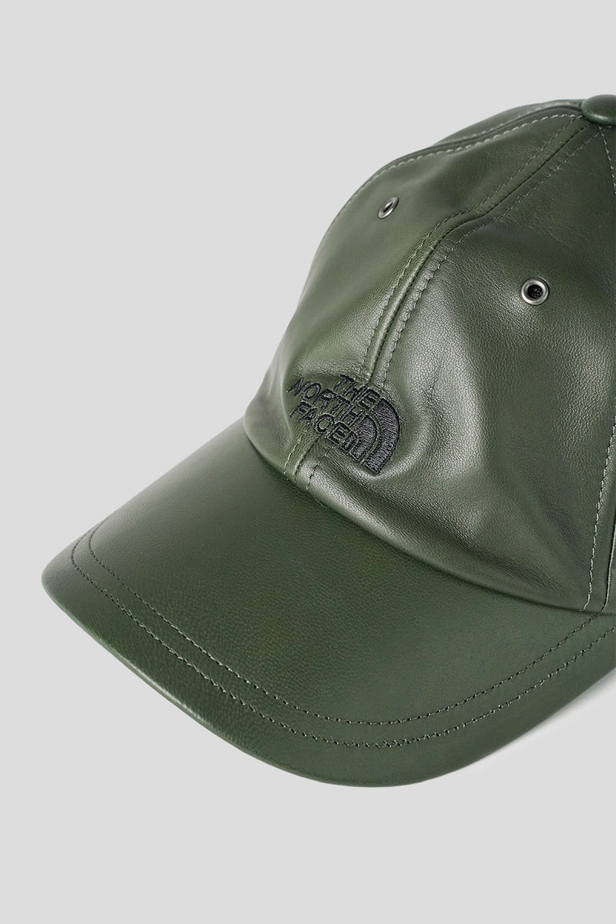 The North Face - CASQUETTE LEATHER PACK TNF OLIVE - LE LABO STORE