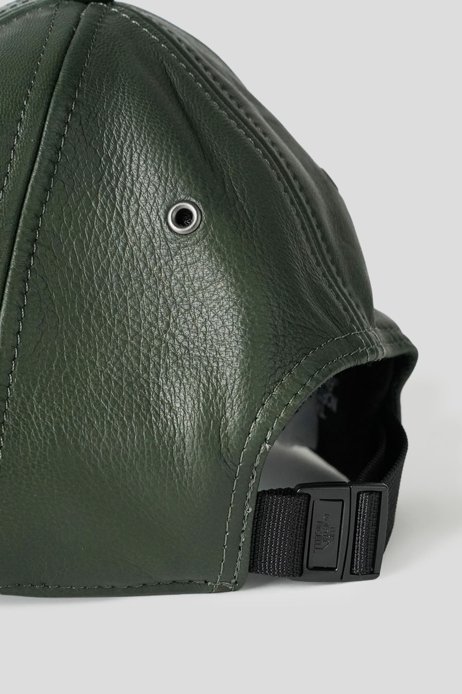 The North Face - CASQUETTE LEATHER PACK TNF OLIVE - LE LABO STORE