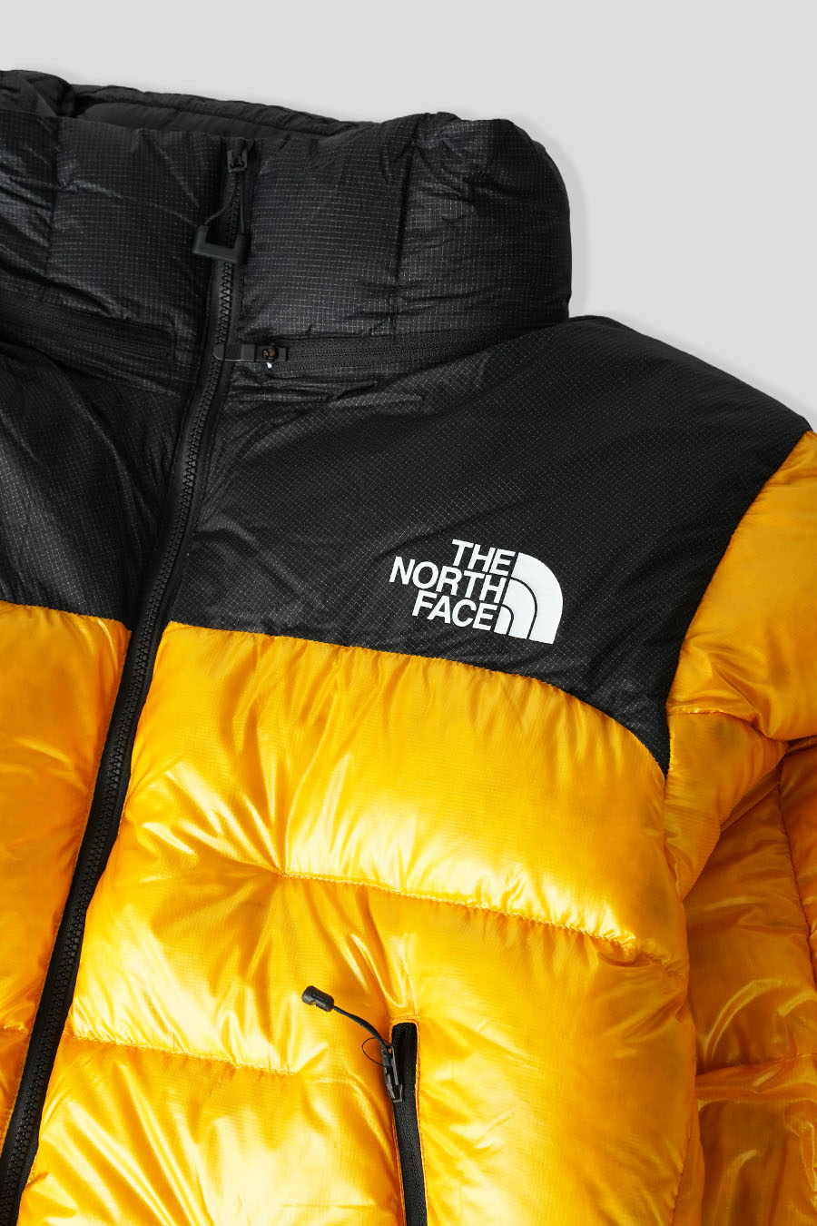 The North Face - DOUDOUNE SUMMIT NUPTSE JAUNE - LE LABO STORE