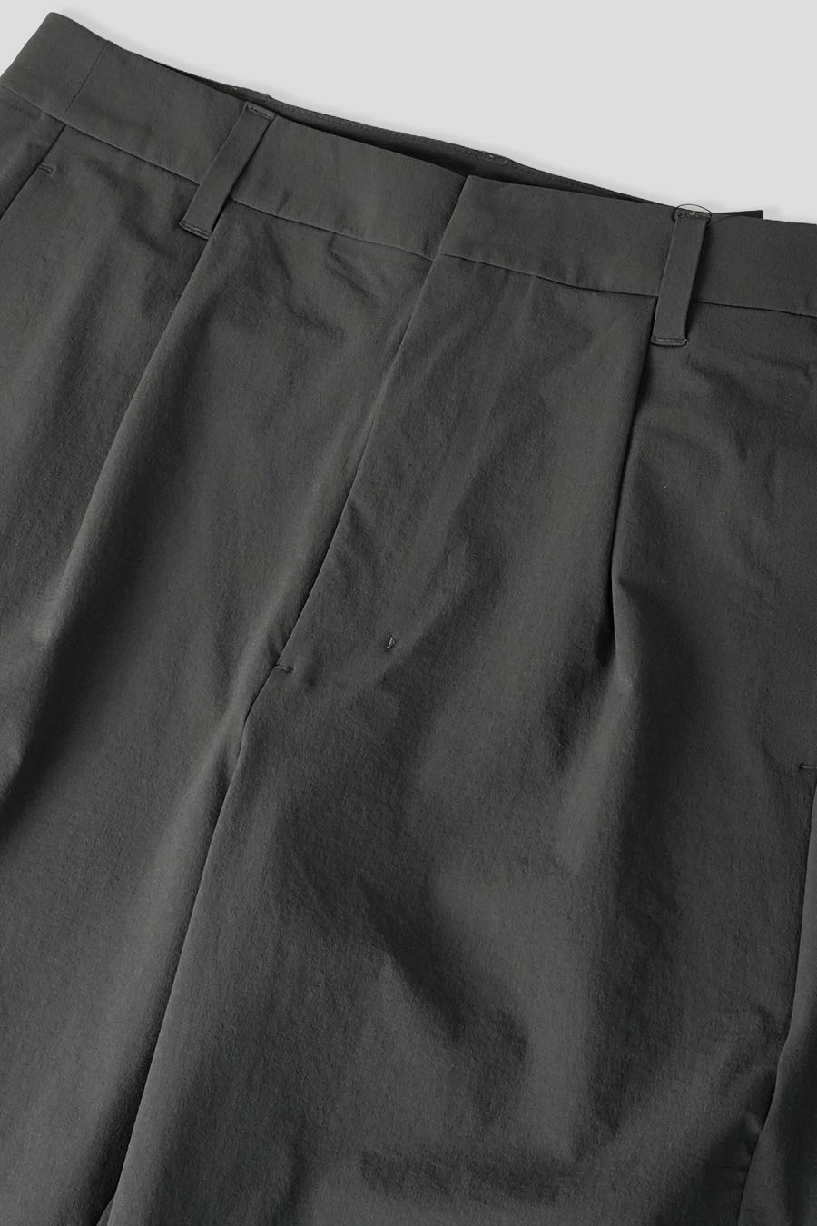 The North Face - PANTALON TNF TECH WOVEN CHARBON - LE LABO STORE