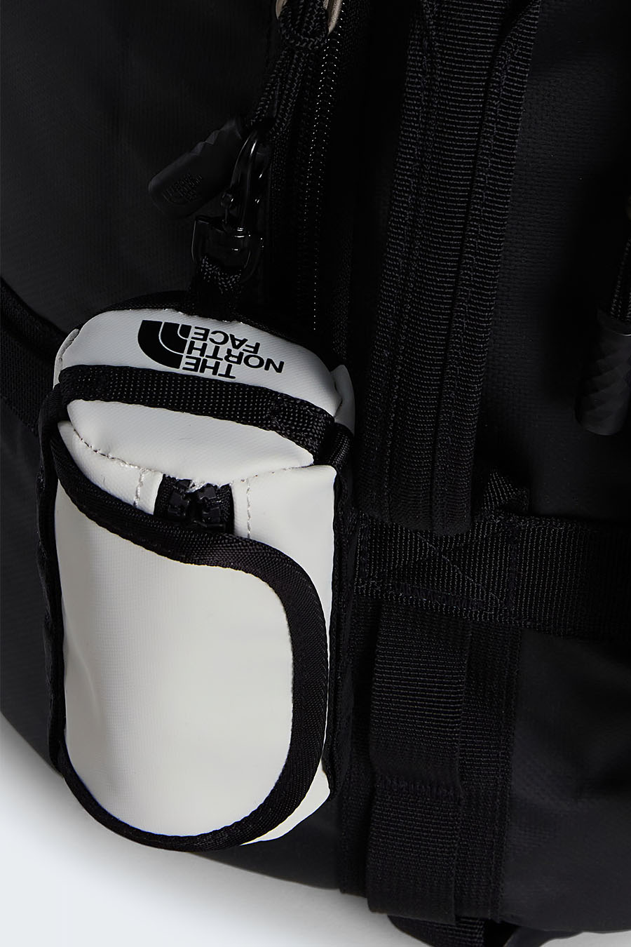 The North Face - SAC MINI DUFFEL BASE CAMP GRIS - LE LABO STORE