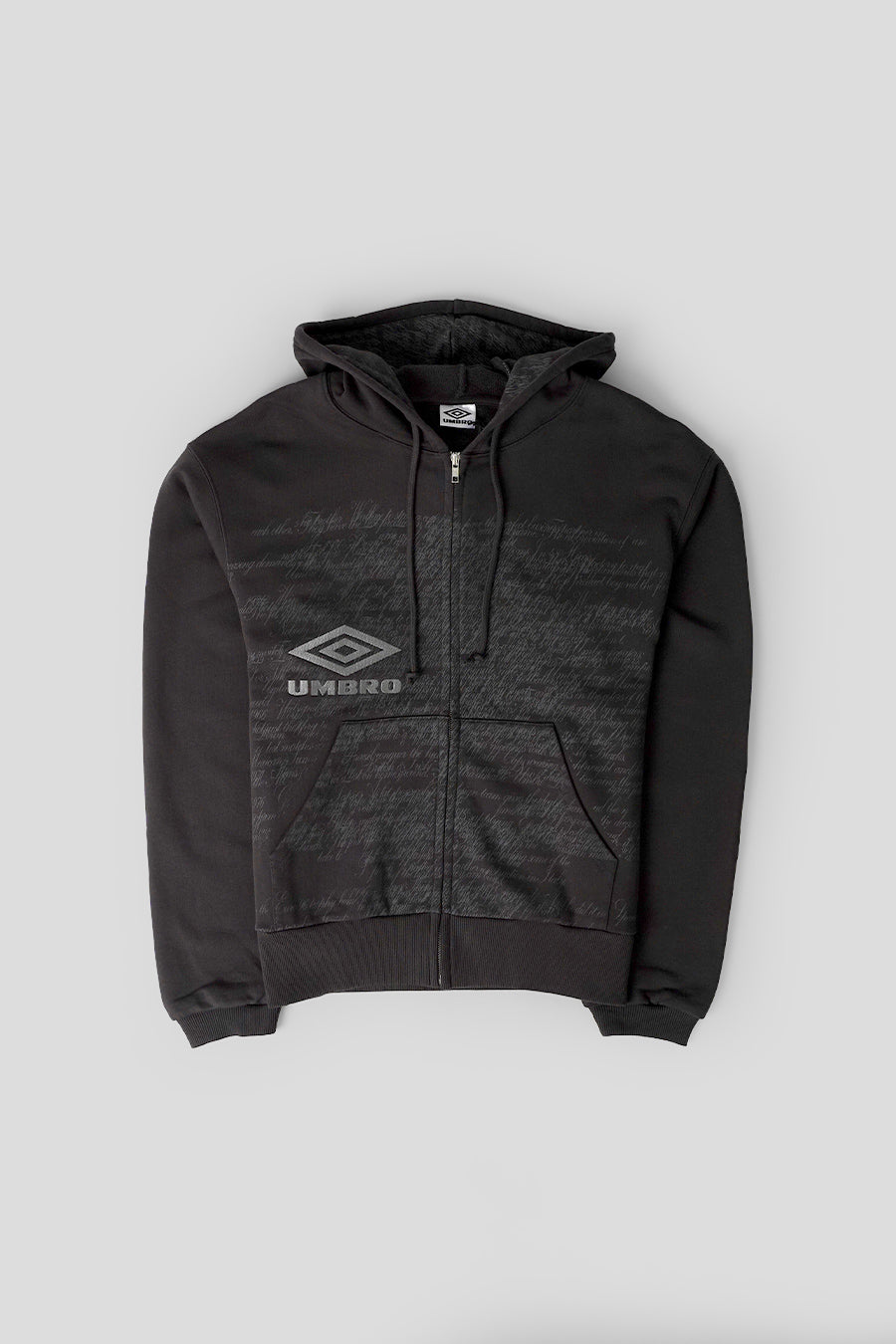 Umbro - WASHED BLACK COMPACT MASKED ZIP HOODIE - LE LABO STORE