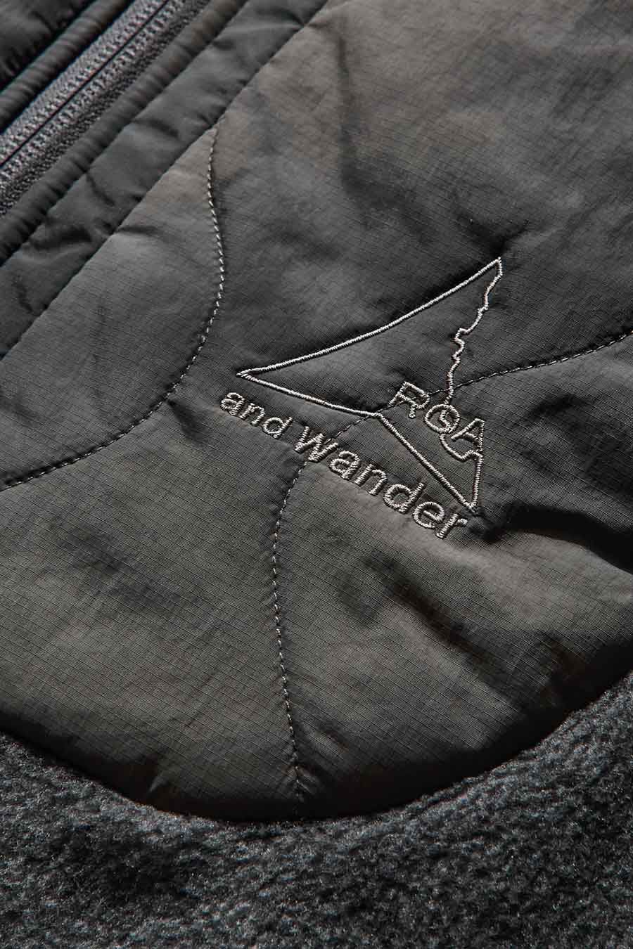 ROA HIKING - GREY ROA X AND WANDER QUILTED FLEECE JACKET – LE LABO