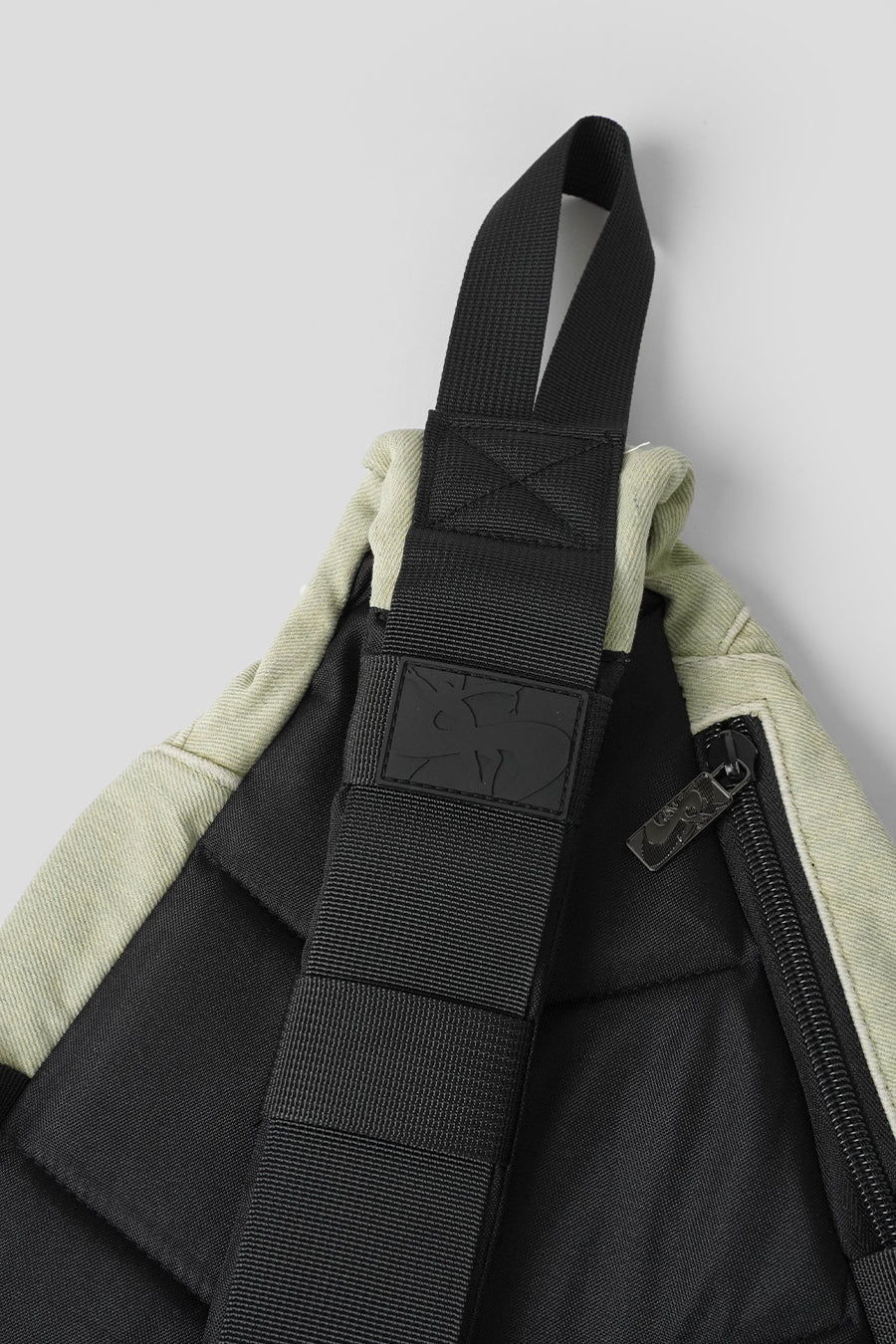 YARDSALE - WHITE DENIM SLING BAG - LE LABO STORE