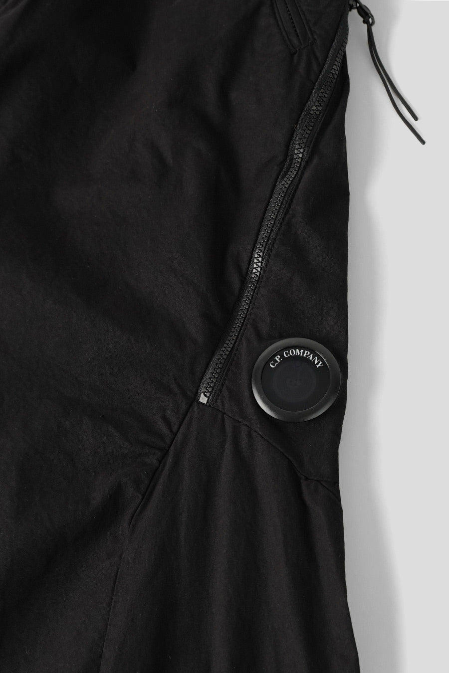 CP COMPANY - MICRO-REPS LOOSE SEAMLESS BLACK TROUSERS - LE LABO STORE