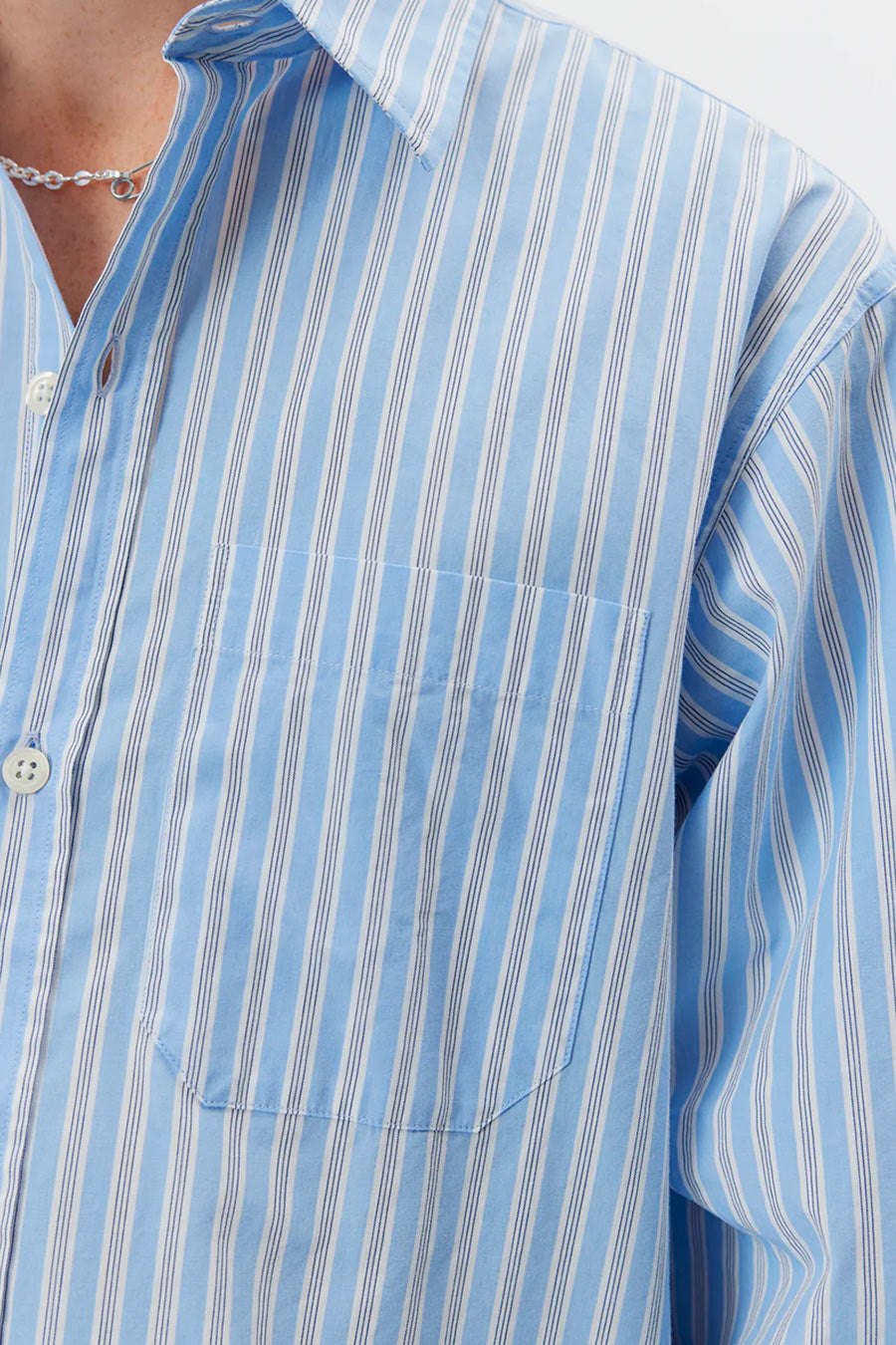 mfpen - CHEMISE DISTANT À RAYURES BLEU MARINE ET BLANCHE - LE LABO STORE