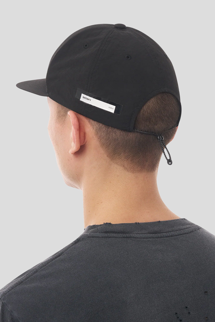 SATISFY - CASQUETTE FLITESILK 5 PANEL PINCH NOIRE - LE LABO STORE